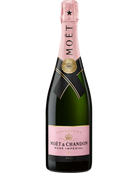 Flasche Moët & Chandon Imperial Brut Rosé Schaumwein mit goldener Etikette auf einem Glas.